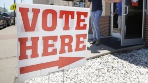 Se estima que más de 13 millones de electores latinos participarán en las elecciones del 8 de noviembre, pero 12 millones adicionales aún no están registrados para votar.