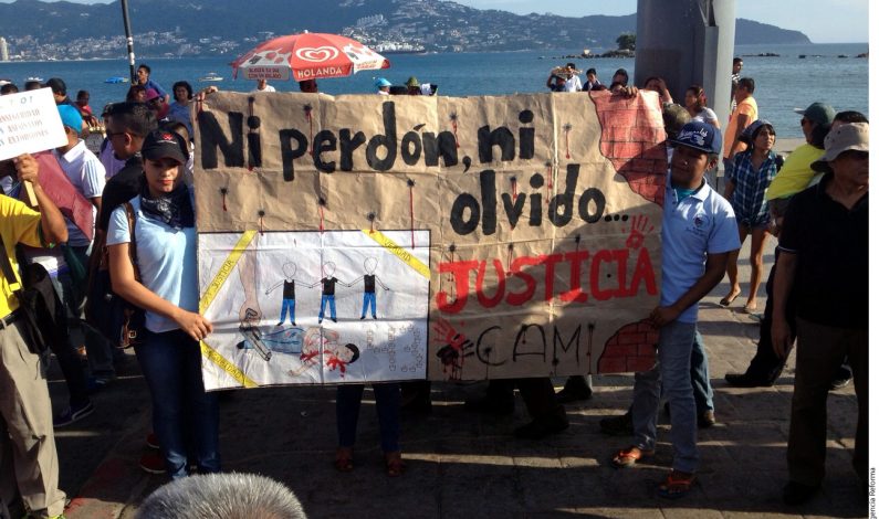 Mexicanos en Roma se unen a protestas por Ayotzinapa