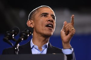 Barack Obama y el Partido Demócrata enfrentan el reto de ganarse de nuevo la confianza de los electores. Foto: AP