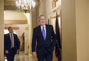 El senador Mitch McConnell, próximo líder de la mayoría republicana en el Senado, prefiere no paralizar el gobierno. Foto: AP