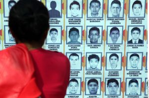 La desaparición de los 43 normalistas de Ayotzinapa ha despertado una voz de reclamo internacional. Foto: Agencia Reforma