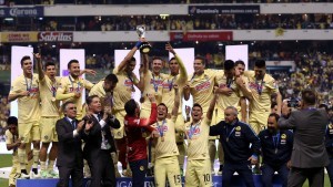 El cuadro capitalino se convirtió en el equipo más ganador del futbol mexicano al llegar a 12 campeonatos y superar, así, a su acérrimo rival, Chivas Rayadas de Guadalajara. Foto: Notimex