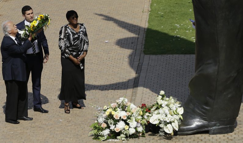 Sudáfrica celebra primer año de la muerte de Mandela