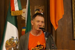 El maratonista irlandés Tony Managan, agradeció oficialmente al gobierno de México la hospitalidad a su regreso a Dublín. Foto: Notimex