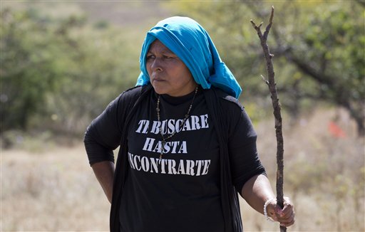 Familiares buscan otros desaparecidos en Iguala