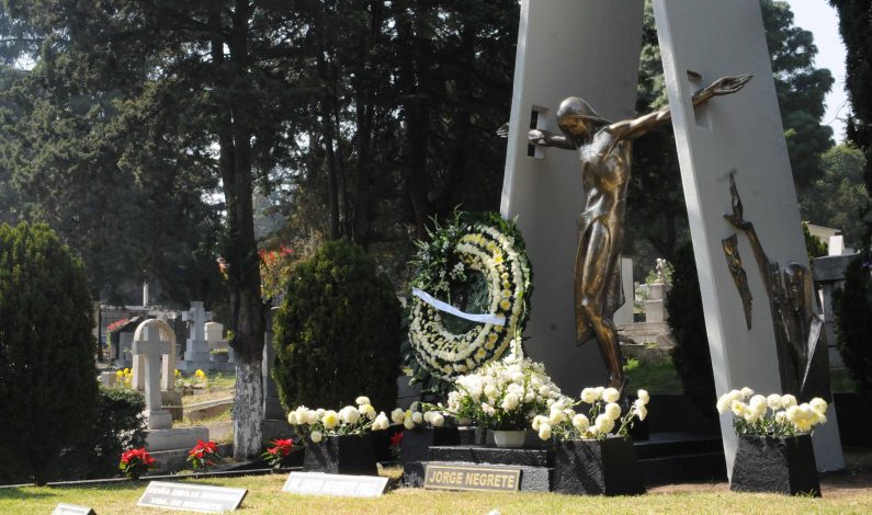 Conmemoran 61 aniversario luctuoso de Jorge Negrete