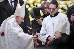 Benedicto XVI, de 88 años, ha mantenido por bastante tiempo su compromiso de vivir "escondido del mundo" desde su retiro en 2013.Foto: Notimex