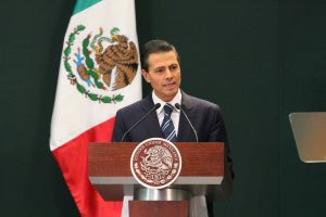 Enrique Peña Nieto dijo el viernes en Davos que para su gobierno fue "sin duda un momento difícil" el escape de Guzmán. Foto: Notimex