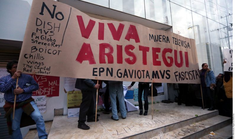 Cientos protestan por despido de Aristegui