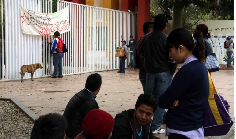 Estudiantes toman Ciudad Universitaria en Oaxaca