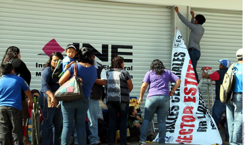 Toman sedes electorales por Ayotzinapa