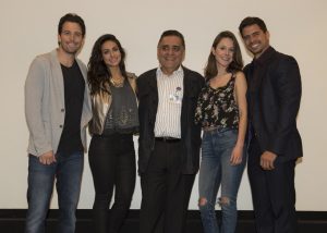 El productor Roberto Hernández (al centro), Mane de la Parra, Renata Notni, Alejandra García y Pedro Moreno. Foto: Cortesía de Televisa