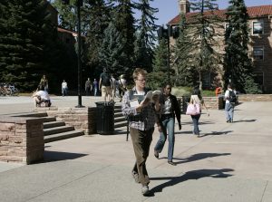 Las Universidades con el mayor número de estudiantes son la del Sur de California, de Nueva York, de Columbia (Nueva York), de Purdue (Georgia) y la de Illinois. Foto: AP