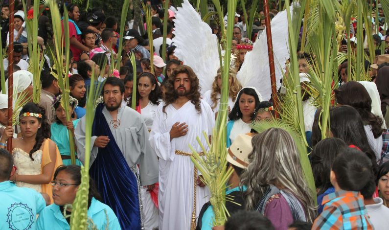 Tras siete intentos, joven compositor será el Cristo en Iztapalapa
