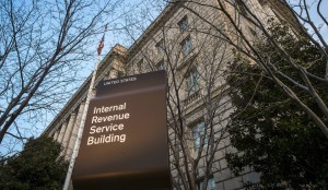 El IRS dijo que su principal sistema de computadoras, que maneja las declaraciones de impuestos, sigue seguro. Foto: AP