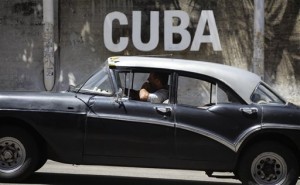 La próxima semana se reanudarán las pláticas para restablecer las relaciones entre los gobiernos de Barack Obama y Raúl Castro. Foto: AP