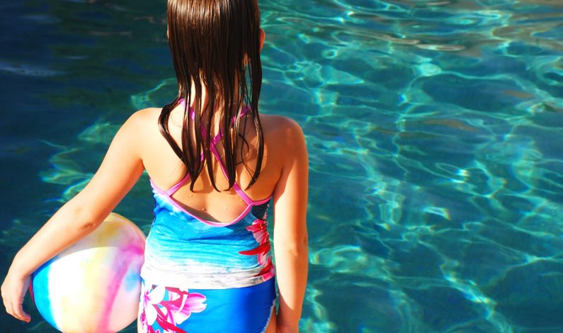 Muere niña ahogada en piscina del Valle del Sol