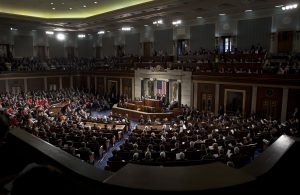 Con su aprobación legislativa, el Congreso dispondrá de un periodo de 30 días para aprobar o rechazar un eventual acuerdo. Foto: AP