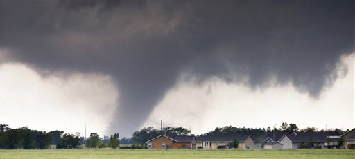 Tornados en Texas y Arkansas dejan muertos y heridos