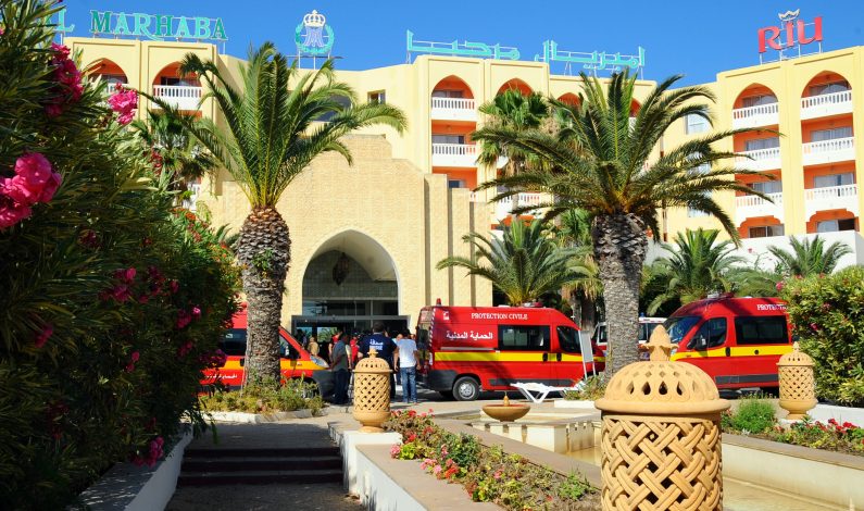 Ataque en Túnez deja 37 muertos, la mayoría turistas
