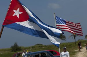 A pesar del acercamiento entre Washington y La Habana, Radio y TV Martí seguirán trasmitiendo. Foto: AP