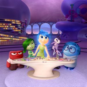 Los personajes de la película” de Disney-Pixar: Furia, Desagrado, Alegría, Temor y Tristeza en una escena de la cinta en una imagen proporcionada por Disney-Pixar. Foto: Disney-Pixar via AP