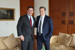 El secretario de Relaciones Exteriores, José Antonio Meade Kuribreña, se reunió con el gobernador de Arizona, Doug Ducey, en el marco de su visita de trabajo a México. Foto: Notimex