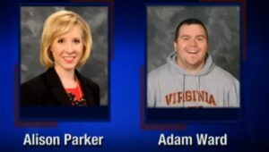 Esta imagen de pantalla de WDBJ-TV7, en Roanoke, Virginia, muestra a la reportera Alison Parker y el camarógrafo Adam Ward. Ambos fueron muertos a tiros el miércoles 26 de agosto de 2015 cuando un pistolero abrió fuego durante una entrevista en vivo en Moneta, Virginia. (Courtesy of WDBJ-TV7 via AP)