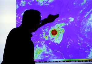 La tormenta tropical podría impactar ciudades como Miami para el domingo en la noche o el lunes. Foto: AP