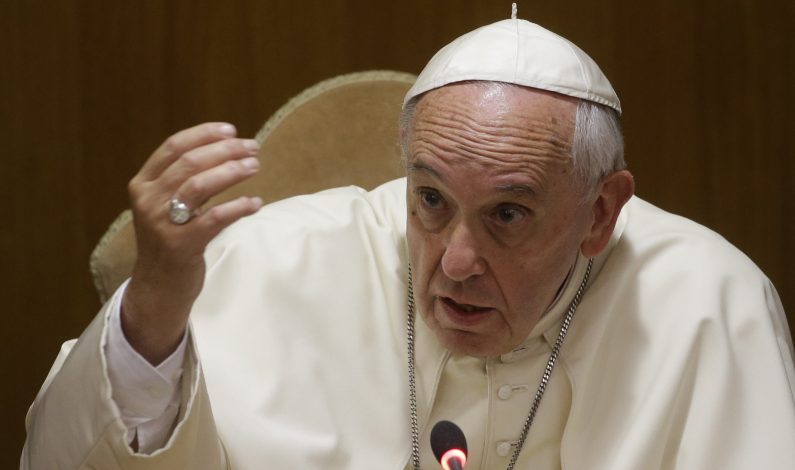 El Papa concluye breves vacaciones y retoma actividades públicas