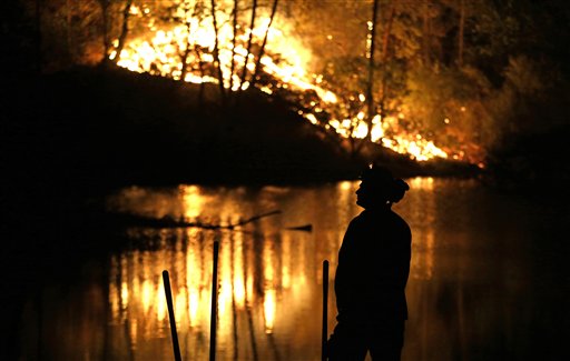 Se eleva cifra de muertos por incendios en California
