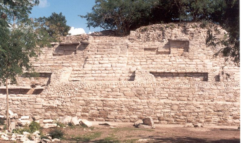 Ciudad maya de Aké revela presencia de equinoccios y solsticios