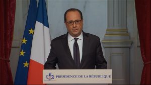 El presidente francés Francois Hollande François Hollande declaró tres días de luto nacional y elevó la seguridad de la nación a su máximo nivel. Foto: AP 