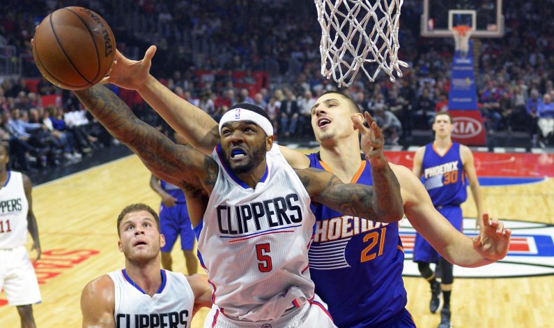 Suns sufren revés ante Clippers en L.A.
