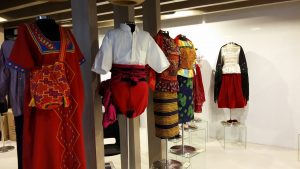 La  feria internacional  Expoartesanías 2015 sorprendió este año con la propuesta  “Diseño Colombia”, un homenaje a la artesanía tradicional y contemporánea colombiana. Foto: Notimex