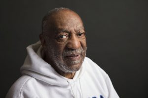Bill Cosby, cuya residencia legal está en el oeste de Massachusetts, está en libertad bajo fianza de un millón de dólares. Foto: AP