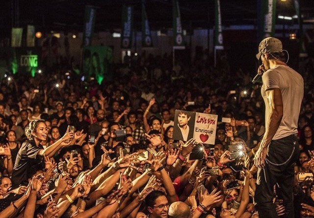 Enrique Iglesias realizó controvertido concierto en Sri Lanka