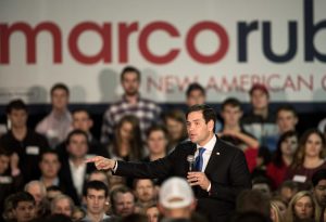 Marco Rubio está asumiendo posturas mucho más duras en torno al tema para complacer a la derecha conservadora con miras a las primarias presidenciales del Partido Republicano. Foto: AP
