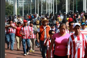 La afición del Guadalajara quiere ver ganar a su equipo. Foto: Notimex