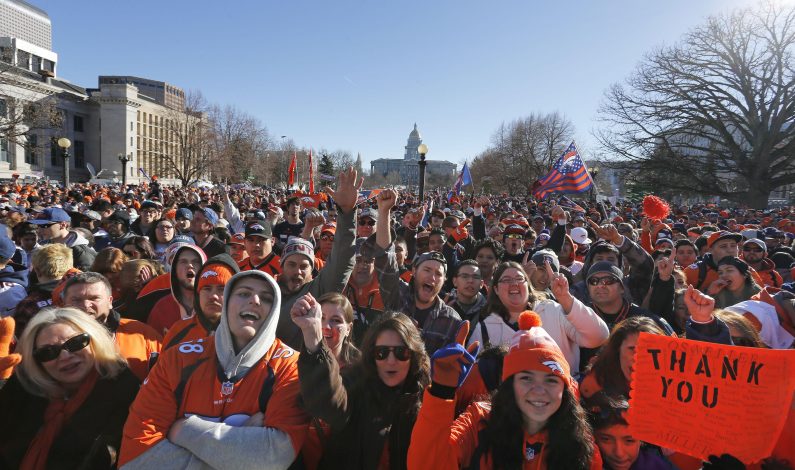 Denver festeja el campeonato de Super Bowl de los Broncos