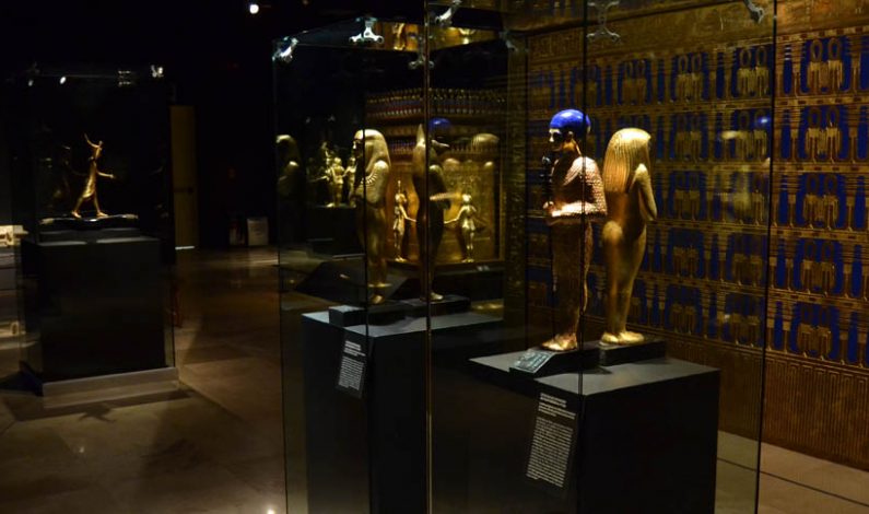 Inauguran la exposición “Tutankamon, la tumba, el oro y la maldición”, en Querétaro