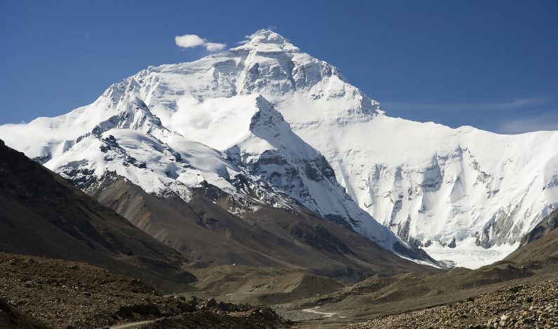 Hallan cuerpos de alpinistas desaparecidos en el Himalaya hace 16 años