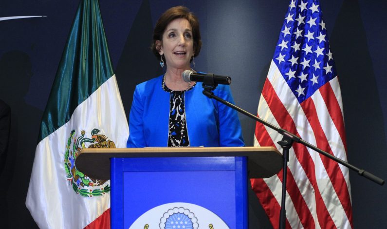 No es factible ni positivo un muro entre EU y México: embajadora Jacobson