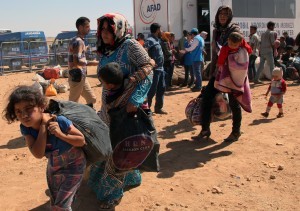 Se estima que más del 50 por ciento de la población siria ha sido desplazada y más de 13 millones de personas dependen de la ayuda internacional para sobrevivir Foto: AP