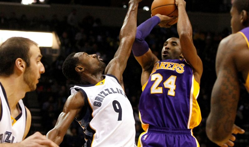 Kobe rompe récord de tiros fallados, Lakers caen