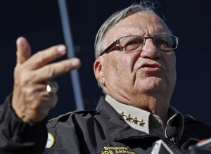 Arpaio alega que la acción ejecutiva de Obama liberará a criminales a las calles de Arizona. Foto: AP