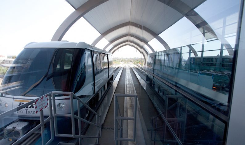 Debuta el tren PHX Sky en aeropuerto de Phoenix