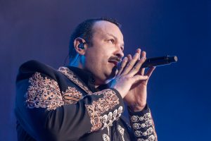 Pepe Aguilar ha estado toda su vida en los escenarios. Foto: Ocesa