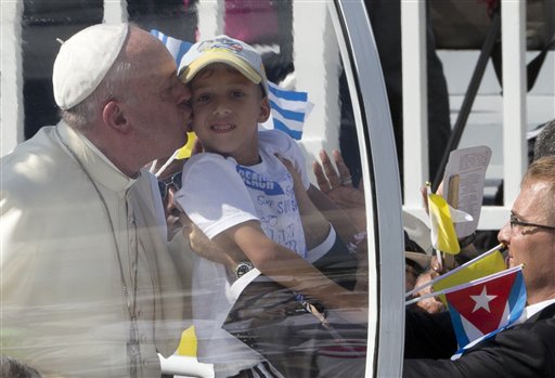 Papa pide en oriente de Cuba superar resistencia al cambio
