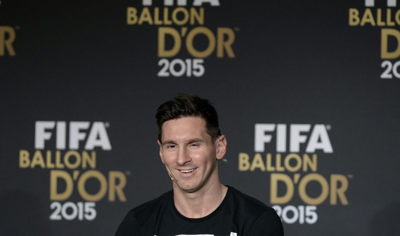 Lionel Messi gana el Balón de Oro por quinta vez